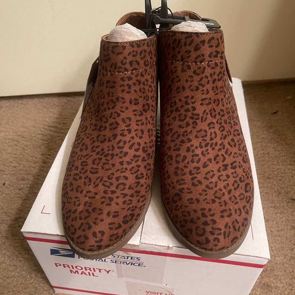 NWOB Time an Tru Animal Print Booties Size 8